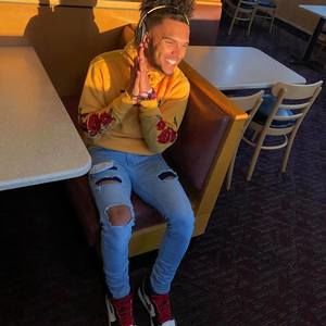 Meet your Posher, Dana